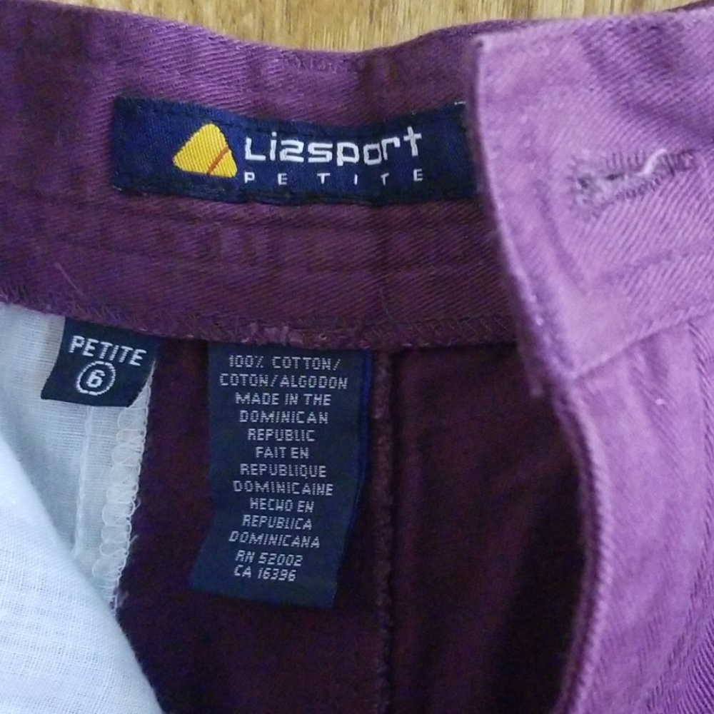 Shorts - Picture 3 of 3